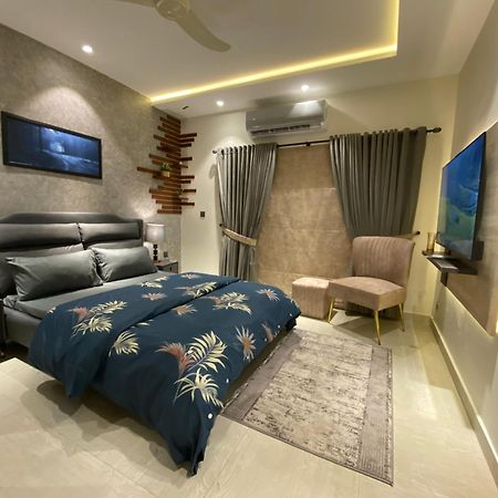 Firefly Retreat-Your Home Away From Home 라왈핀디 외부 사진