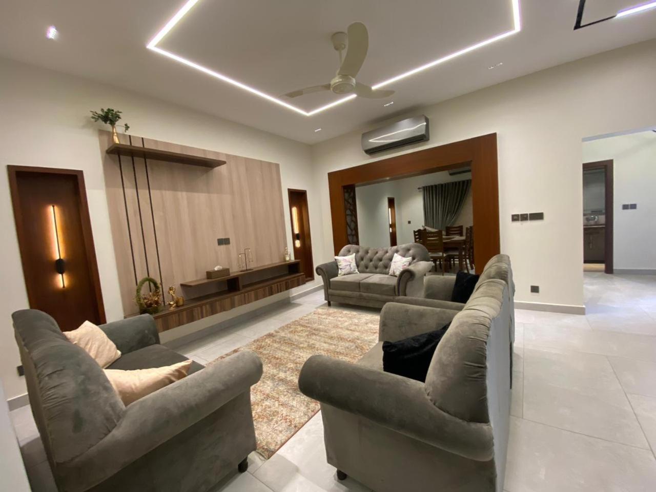 Firefly Retreat-Your Home Away From Home 라왈핀디 외부 사진