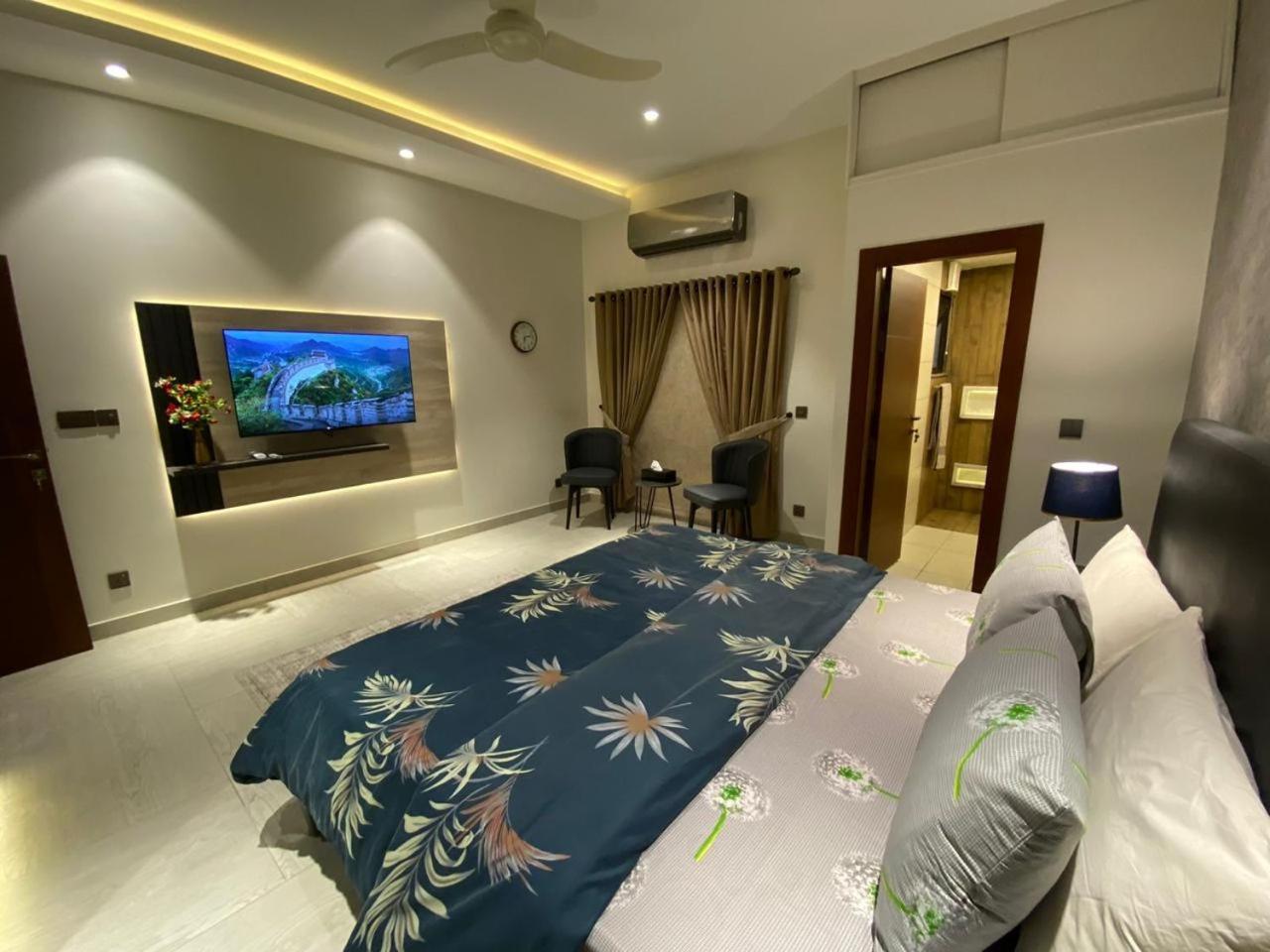 Firefly Retreat-Your Home Away From Home 라왈핀디 외부 사진