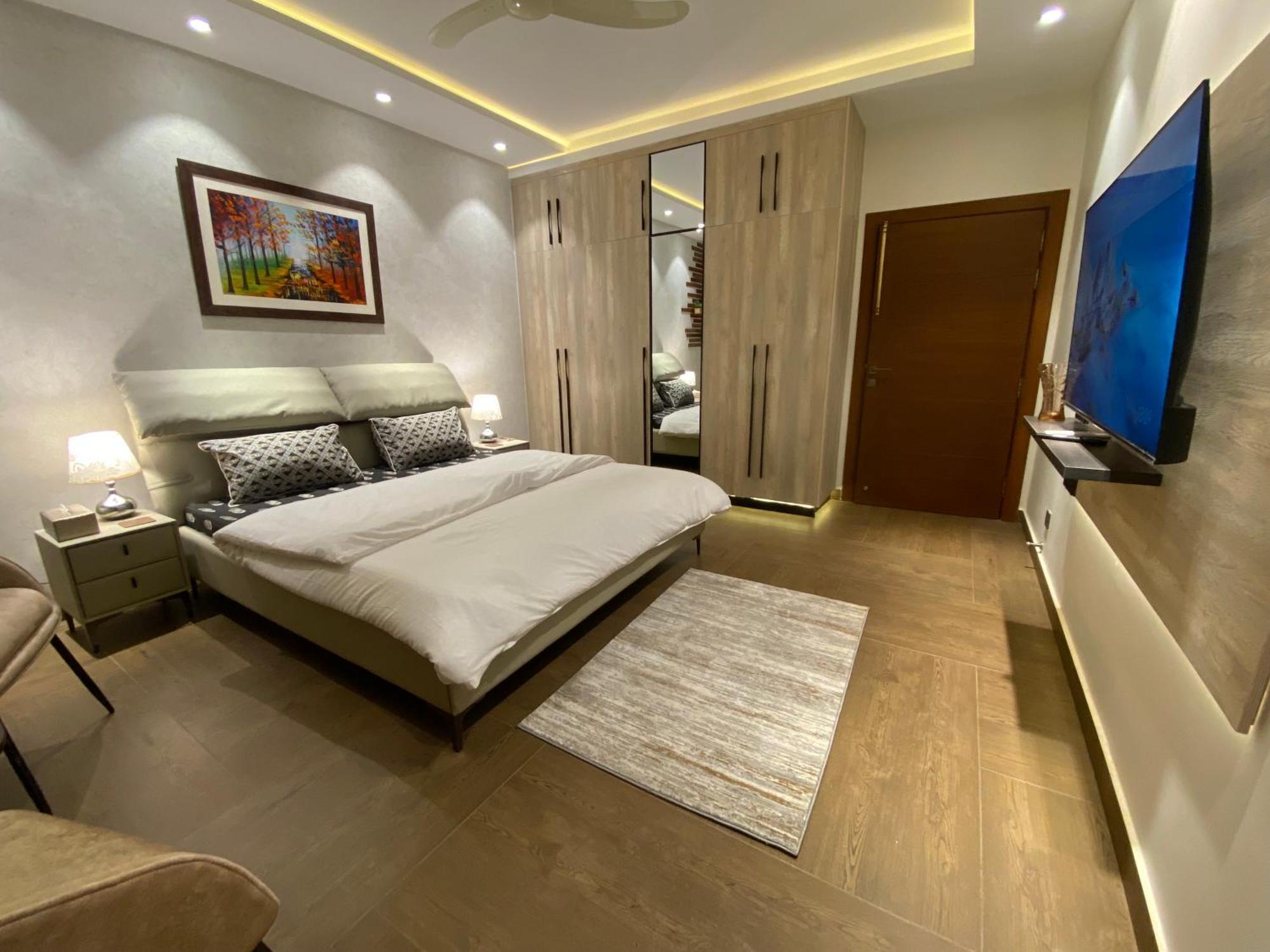 Firefly Retreat-Your Home Away From Home 라왈핀디 외부 사진