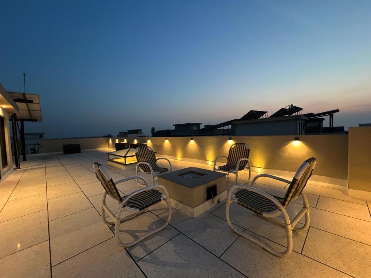 Firefly Retreat-Your Home Away From Home 라왈핀디 외부 사진